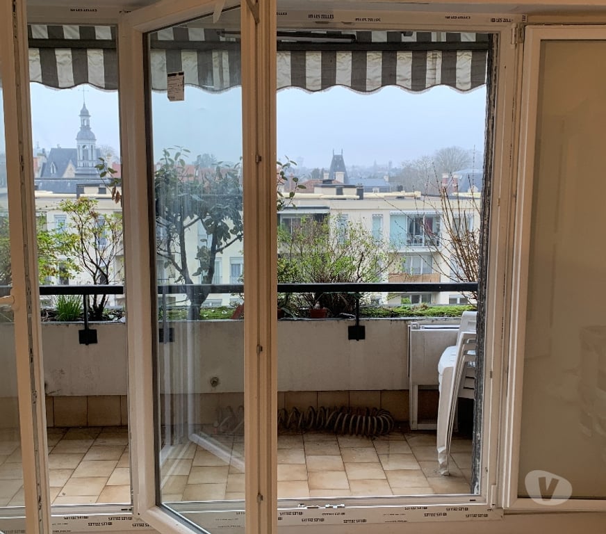 Appartements à vendre Yvelines Chatou - 78400 - Photos Vivastreet 3 pièces 82 m² Chatou Balcon Parking vue jardin 465.000€