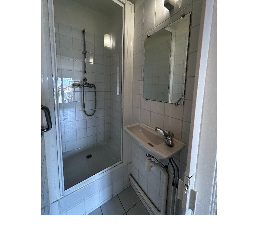 Appartements à vendre Yvelines Chatou - 78400 - Photos Vivastreet 3 pièces 82 m² Chatou Balcon Parking vue jardin 465.000€
