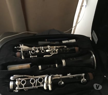 Instruments de musique Sevran Seine-Saint-Denis - Photos Vivastreet Clarinette B crampon E13 en Si B