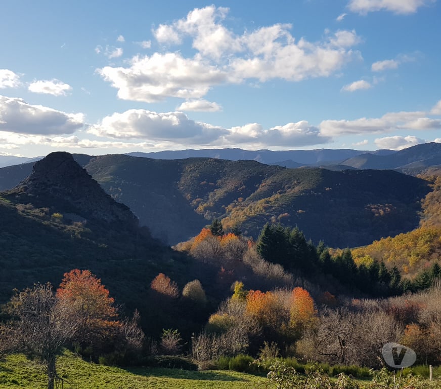 Vente Maison Ardèche St Gineis en Coiron - 07580 - Photos Vivastreet Maison de village Ardèche sur jardin