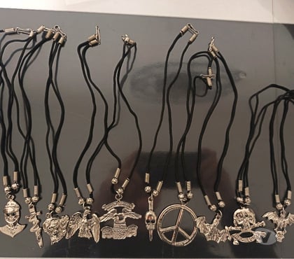Bijoux Port de Bouc Bouches-du-Rhône - Photos Vivastreet Lot 10 Colliers Pendentifs Rock Biker Gothique Tête De Mort
