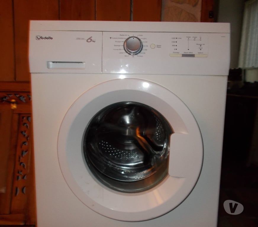 Electroménager occasion Indre-et-Loire Neuilly le Brignon - 37160 - Photos Vivastreet LAVE LINGE VEDETTE 6KG HOBLOT PEUT SERVI