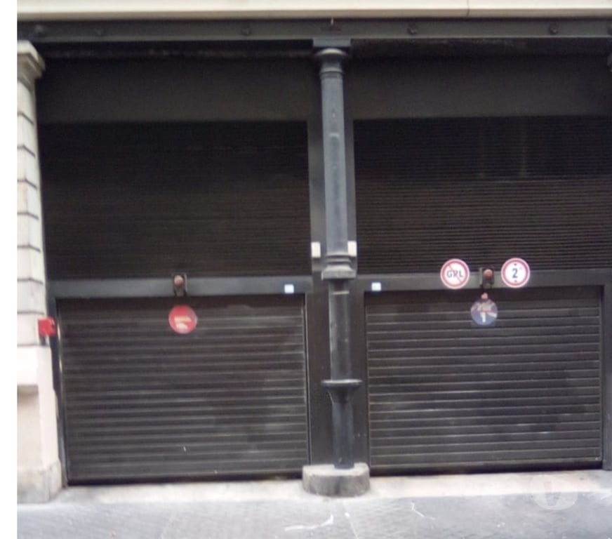 Parkings - Garages Paris Paris 10ème ardt - 75010 - Photos Vivastreet Location parking pour moto rue d'Enghien, Paris 10ème