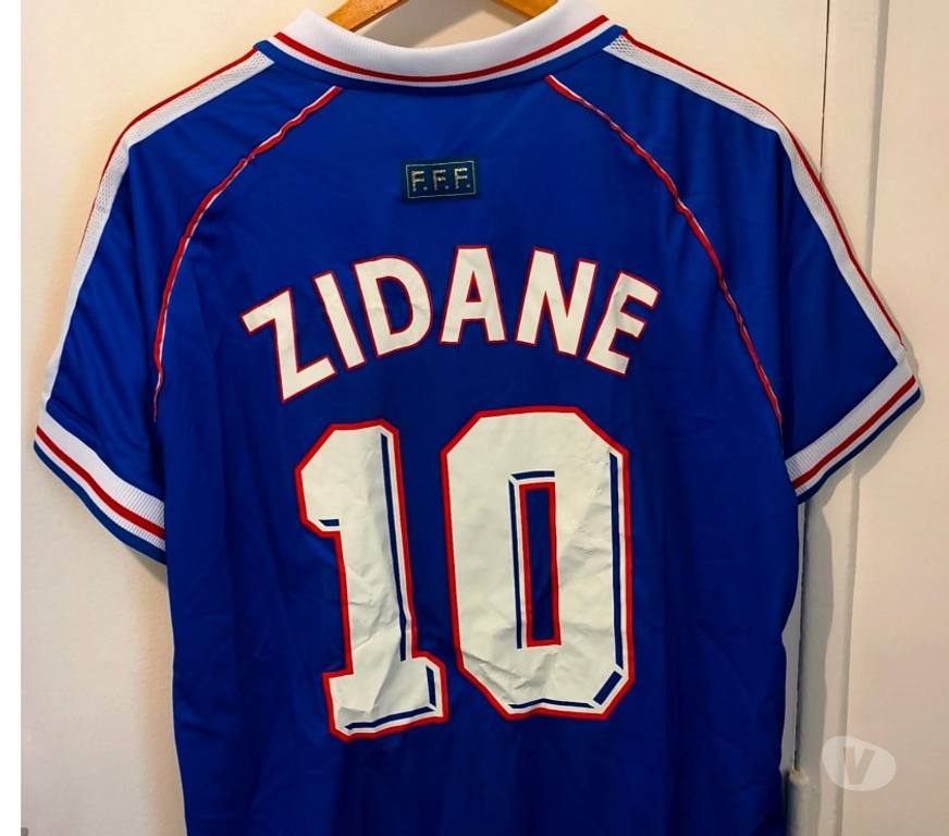 Matériel de sport Val-d'Oise Deuil la Barre - 95170 - Photos Vivastreet Maillots Équipe de France de football 1998 neuf