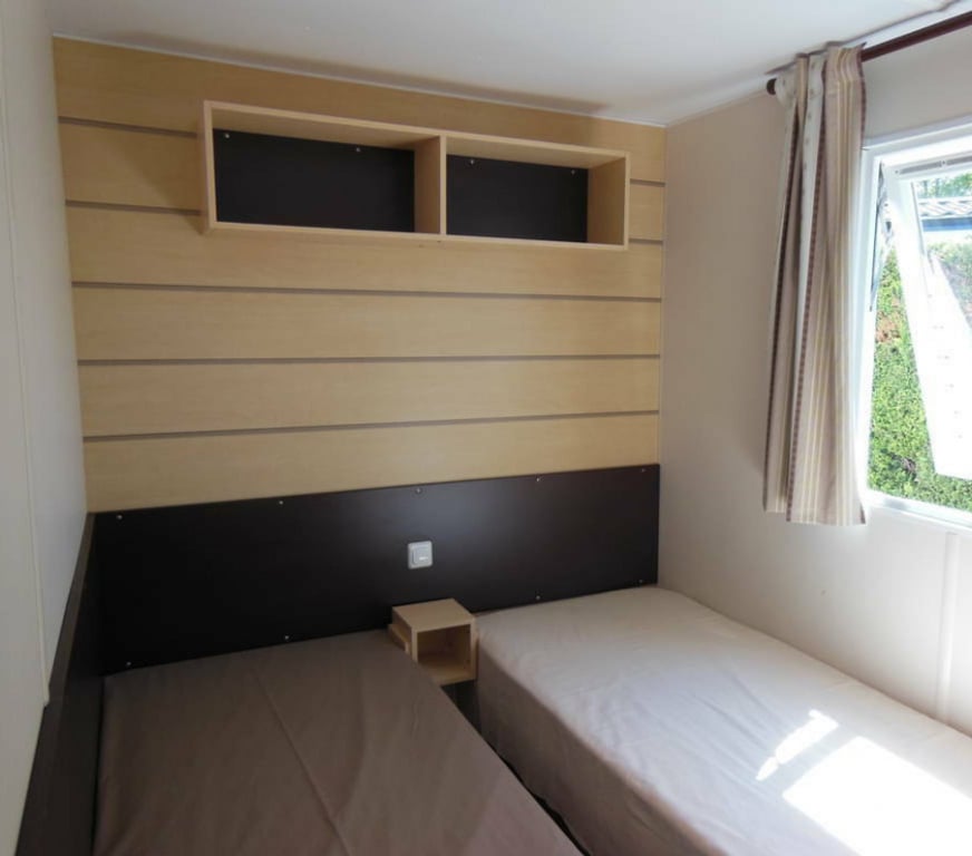 location saisonniere Charente-Maritime Les Mathes - 17570 - Photos Vivastreet Mobil-home 5 étoiles