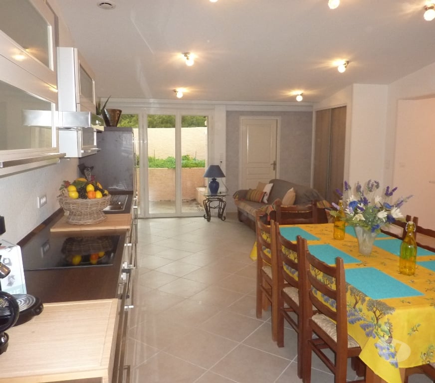 location saisonniere Var St Raphael - 83700 - Photos Vivastreet Villa Saphir - Suites parentales - jacuzzi 8 places