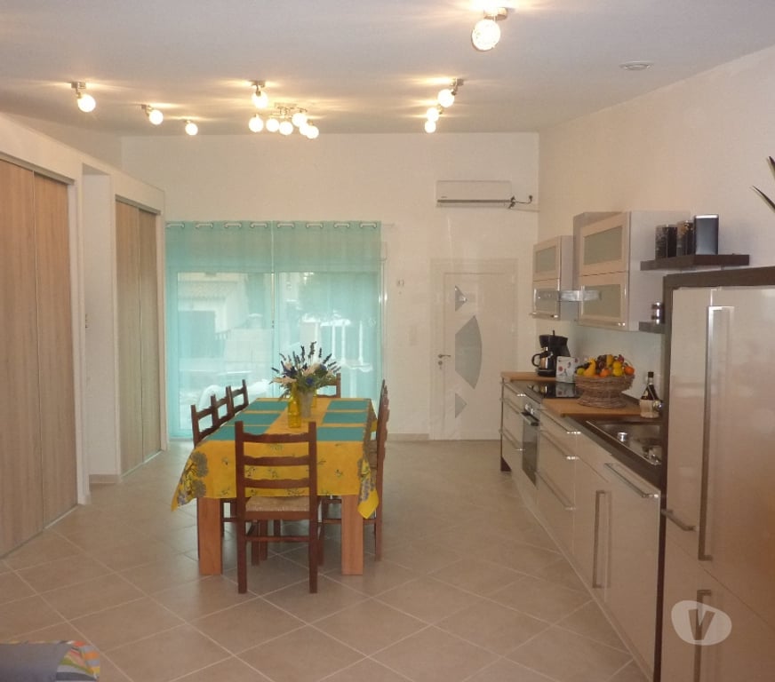 location saisonniere Var St Raphael - 83700 - Photos Vivastreet Villa Saphir - Suites parentales - jacuzzi 8 places