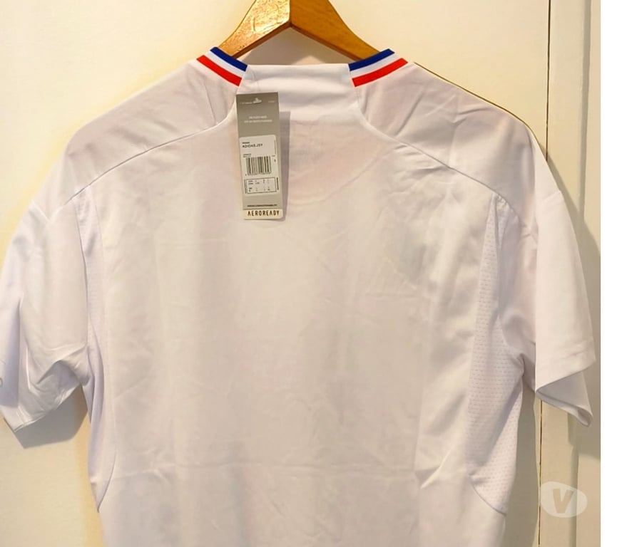 Matériel de sport Val-d'Oise Deuil la Barre - 95170 - Photos Vivastreet Maillot Olympique Lyonnais – Neuf avec étiquette L