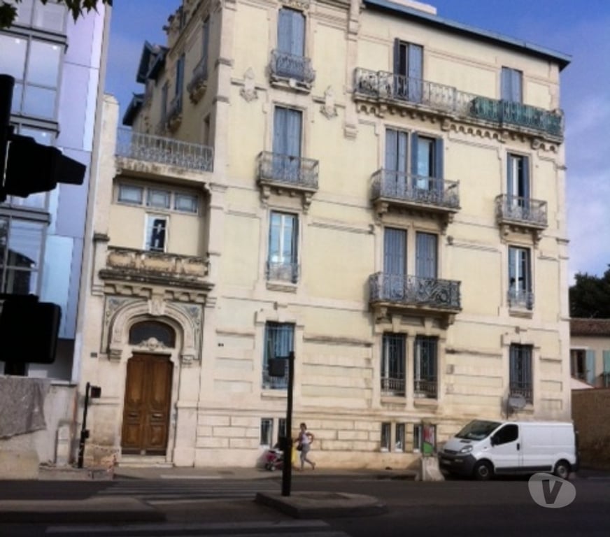 Appartements à vendre Gard Nimes - Photos Vivastreet NIMES Appartement P2 avec Terrasse 25 m²
