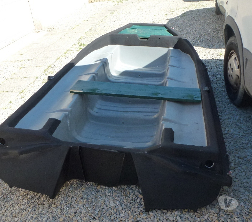 Bateaux à moteur Marne Chalons en Champagne - 51000 - Photos Vivastreet barque pour pêche ou chasse