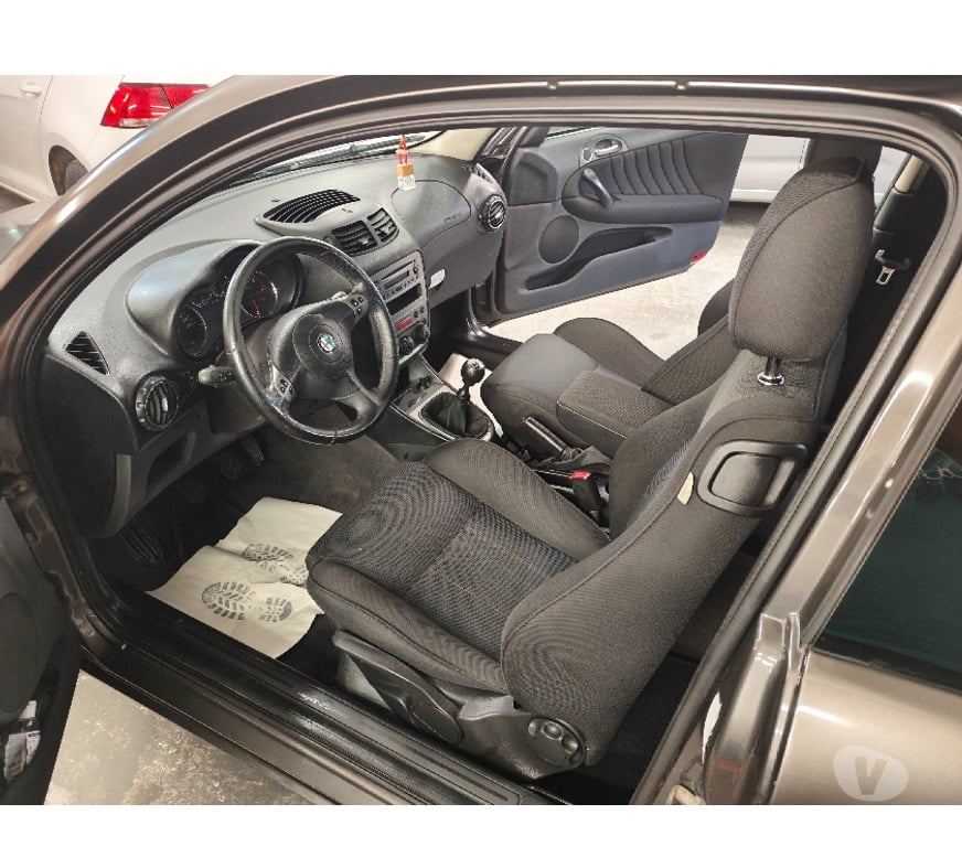 Voiture d'occasion Haute-Marne St Dizier - 52100 - Photos Vivastreet Alfa Roméo 147 1.9 JTD 115ch Diesel