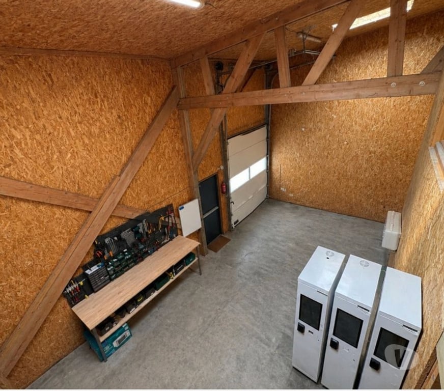 bureaux locaux Drôme Montmeyran - 26120 - Photos Vivastreet Atelier Bureau 150 m² avec mezzanine