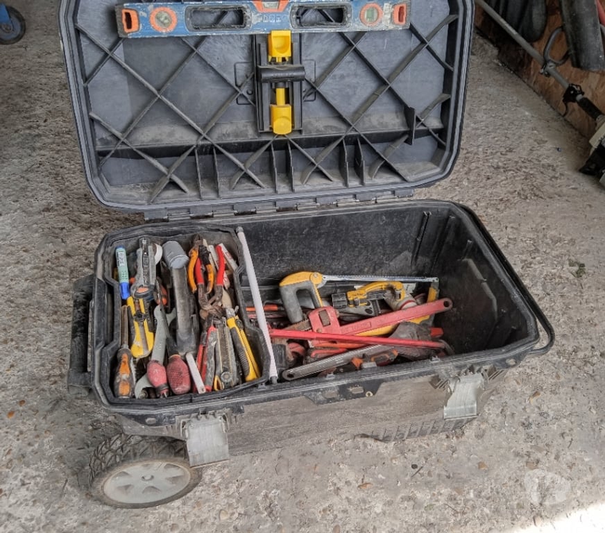  Essonne Bruyeres le Chatel - 91680 - Photos Vivastreet Outillage plomberie