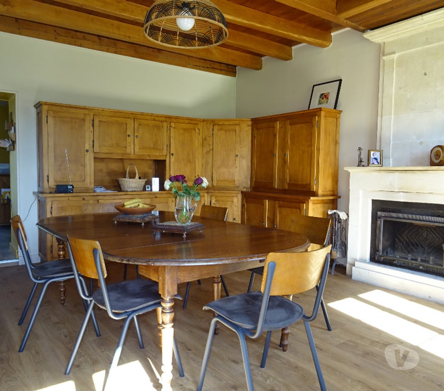 Vente Maison Charente-Maritime Tonnay Boutonne - 17380 - Photos Vivastreet Charentaise, 295m2, 395000€