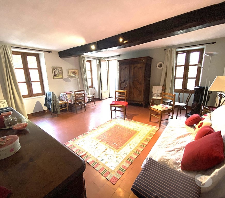 Vente Maison Yonne Coulanges sur Yonne - 89480 - Photos Vivastreet Maison en parfait état avec cour, garage et verger