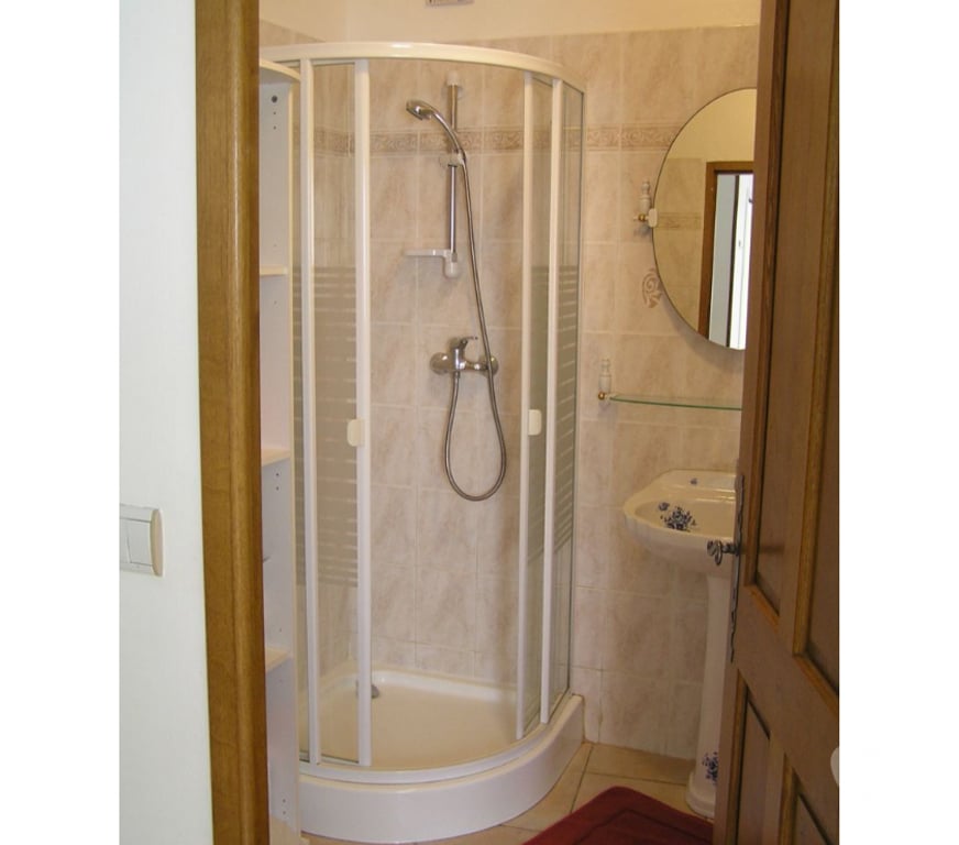 Location maison meublée Gard Allegre les Fumades - 30500 - Photos Vivastreet Maison T2 meublée