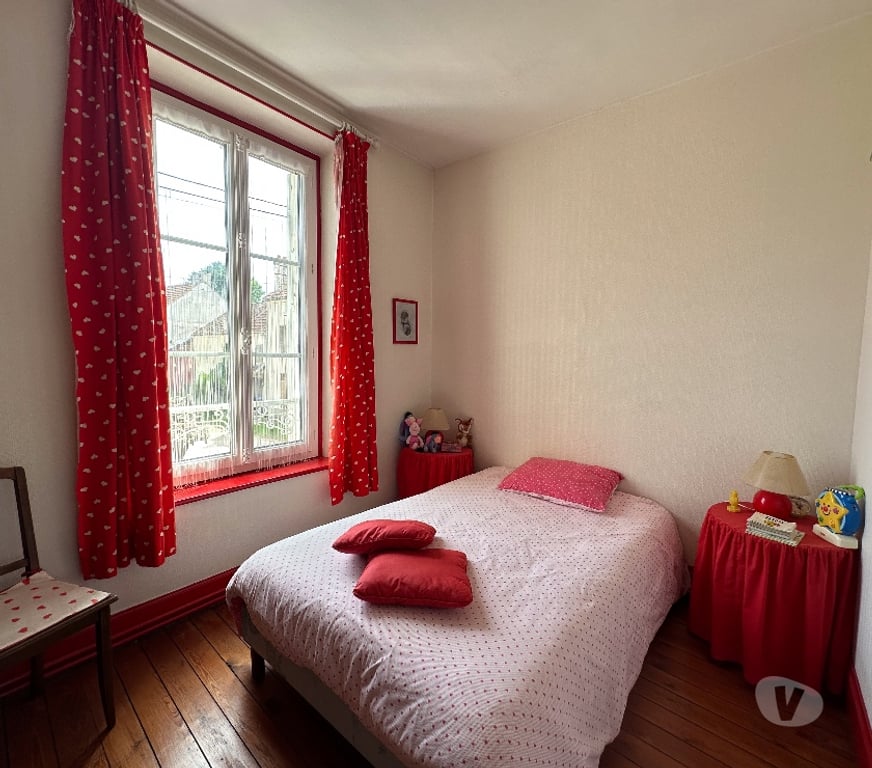 Vente Maison Seine-et-Marne Germigny l'Eveque - 77910 - Photos Vivastreet Maison de caractère en bord de MARNE