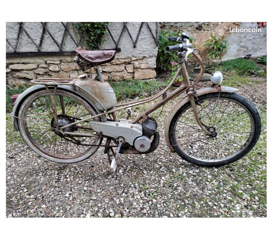 Collection Seine-et-Marne Montceaux les Provins - 77151 - Photos Vivastreet mobylette ancienne