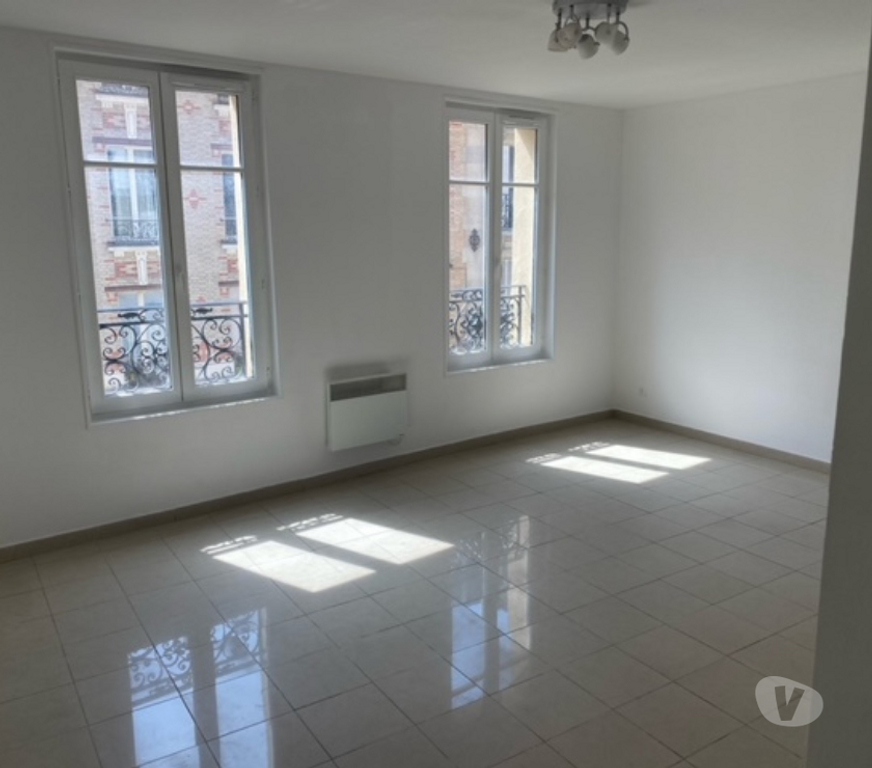 Location appartement Seine-Saint-Denis St Denis - 93200 - Photos Vivastreet A Louer Appartement F2-53M2env.