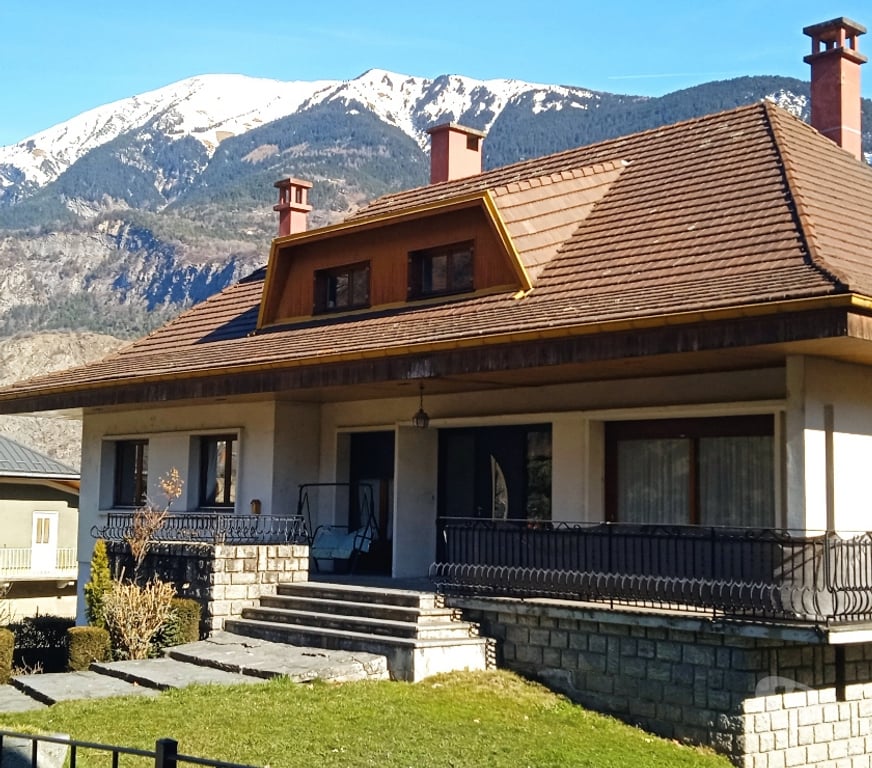 Vente Maison Savoie St Jean de Maurienne - 73300 - Photos Vivastreet Maison 196 m2 comprenant 2 logements