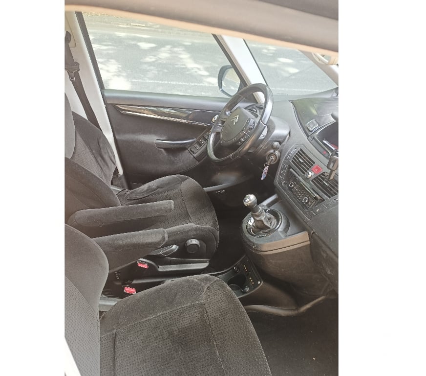 Voiture d'occasion Rhône Fontaines sur Saone - 69270 - Photos Vivastreet C4 grand picasso