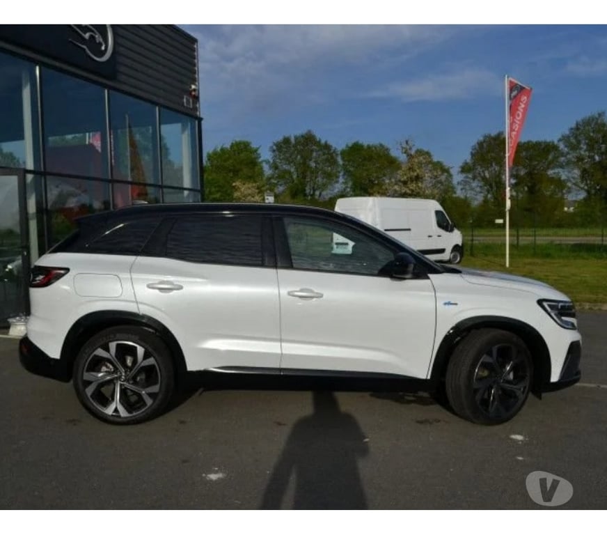 Voiture d'occasion Ille-et-Vilaine Domalain - 35680 - Photos Vivastreet Renault Austral 1.2 E-TECH FULL HYBRID 200CH ESPRIT ALPINE