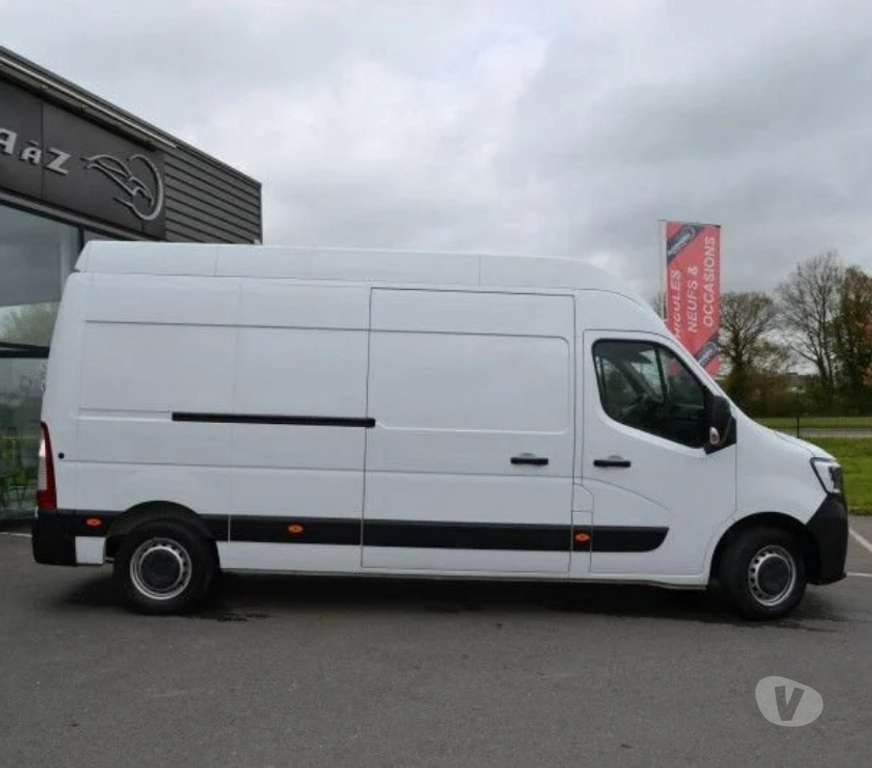 Véhicules commerciaux & utilitaires d'occasion Ille-et-Vilaine Domalain - 35680 - Photos Vivastreet Renault Master III FG F3500 L3H3 2.3 BLUE DCI 135CH CONFORT