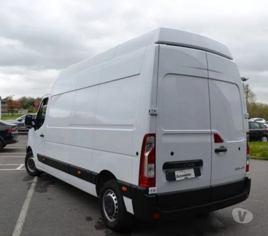 Véhicules commerciaux & utilitaires d'occasion Ille-et-Vilaine Domalain - 35680 - Photos Vivastreet Renault Master III FG F3500 L3H3 2.3 BLUE DCI 135CH CONFORT