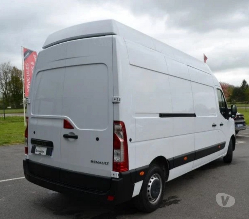 Véhicules commerciaux & utilitaires d'occasion Ille-et-Vilaine Domalain - 35680 - Photos Vivastreet Renault Master III FG F3500 L3H3 2.3 BLUE DCI 135CH CONFORT