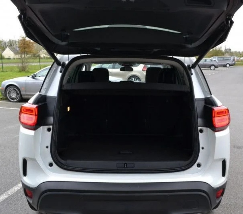 Voiture d'occasion Ille-et-Vilaine Domalain - 35680 - Photos Vivastreet Citroën C5 Aircross BLUEHDI 130CH S&S SHINE PACK EAT8 E6.D