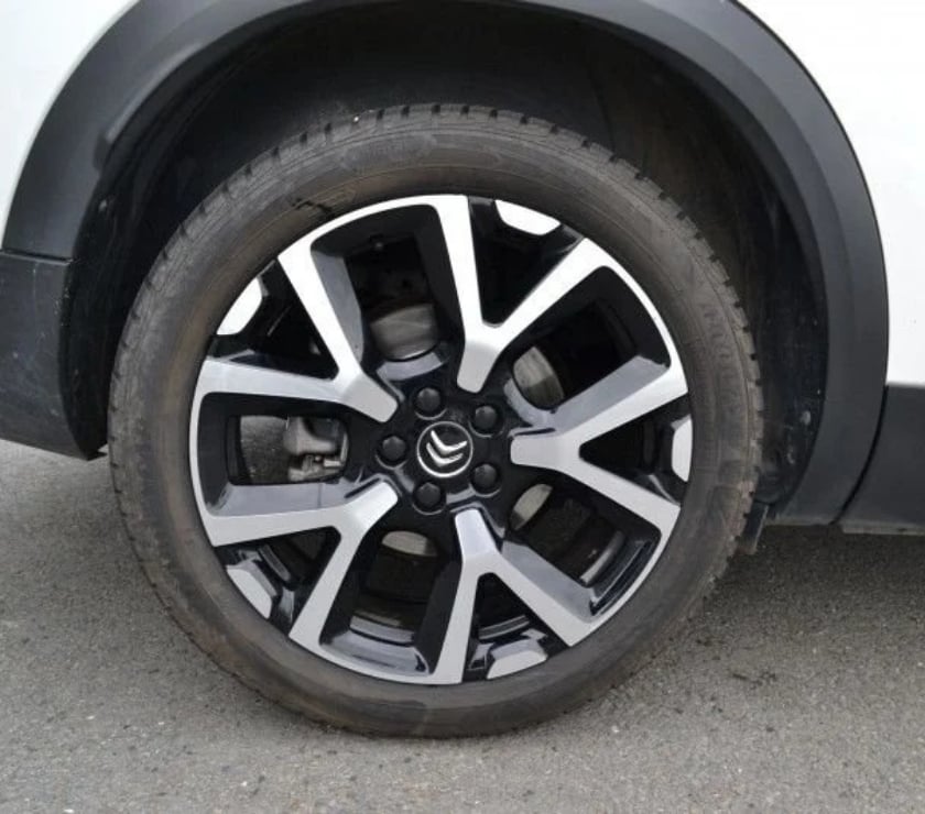 Voiture d'occasion Ille-et-Vilaine Domalain - 35680 - Photos Vivastreet Citroën C5 Aircross BLUEHDI 130CH S&S SHINE PACK EAT8 E6.D