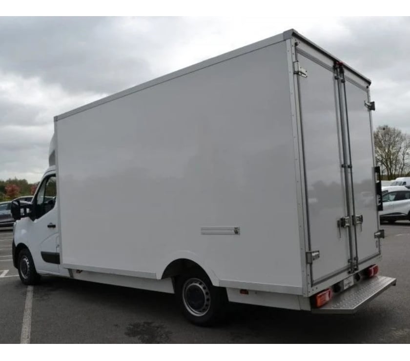 Véhicules commerciaux & utilitaires d'occasion Ille-et-Vilaine Domalain - 35680 - Photos Vivastreet Renault Master III CCB F3500 L3 2.3 BLUE DCI 145CH CONFORT