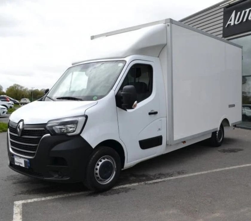 Véhicules commerciaux & utilitaires d'occasion Ille-et-Vilaine Domalain - 35680 - Photos Vivastreet Renault Master III CCB F3500 L3 2.3 BLUE DCI 145CH CONFORT
