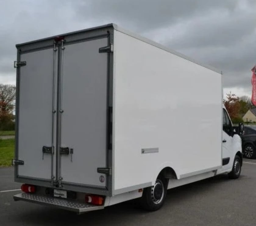 Véhicules commerciaux & utilitaires d'occasion Ille-et-Vilaine Domalain - 35680 - Photos Vivastreet Renault Master III CCB F3500 L3 2.3 BLUE DCI 145CH CONFORT