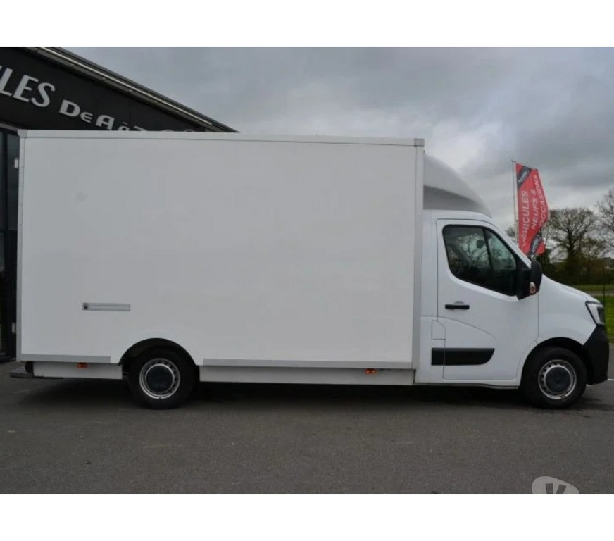 Véhicules commerciaux & utilitaires d'occasion Ille-et-Vilaine Domalain - 35680 - Photos Vivastreet Renault Master III CCB F3500 L3 2.3 BLUE DCI 145CH CONFORT