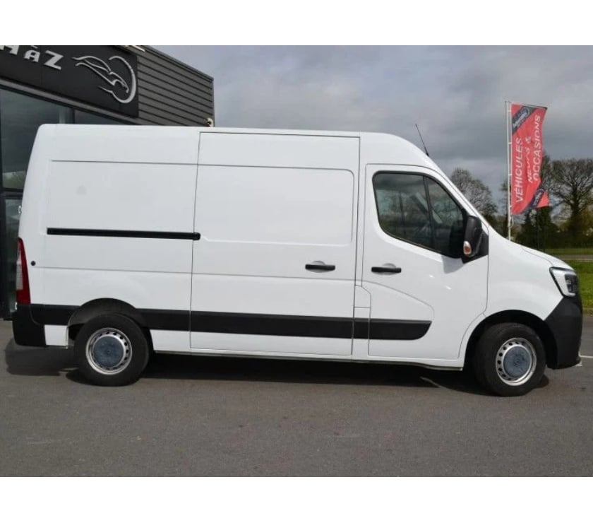 Véhicules commerciaux & utilitaires d'occasion Ille-et-Vilaine Domalain - 35680 - Photos Vivastreet Renault Master III FG F3300 L2H2 2.3 BLUE DCI 135CH CONFORT
