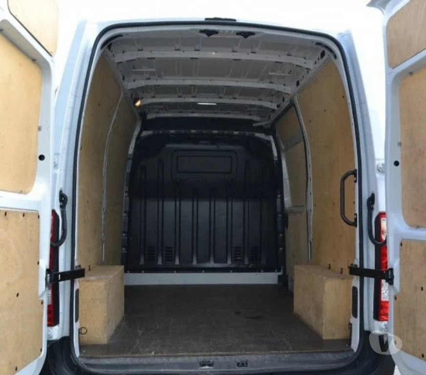 Véhicules commerciaux & utilitaires d'occasion Ille-et-Vilaine Domalain - 35680 - Photos Vivastreet Renault Master III FG F3300 L2H2 2.3 BLUE DCI 135CH CONFORT