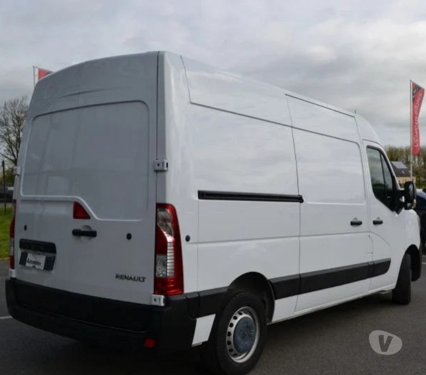 Véhicules commerciaux & utilitaires d'occasion Ille-et-Vilaine Domalain - 35680 - Photos Vivastreet Renault Master III FG F3300 L2H2 2.3 BLUE DCI 135CH CONFORT