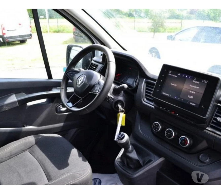 Véhicules commerciaux & utilitaires d'occasion Ille-et-Vilaine Domalain - 35680 - Photos Vivastreet Renault TRAFIC III FG L1H1 2T8 2.0 BLUE DCI 130CH GRAND