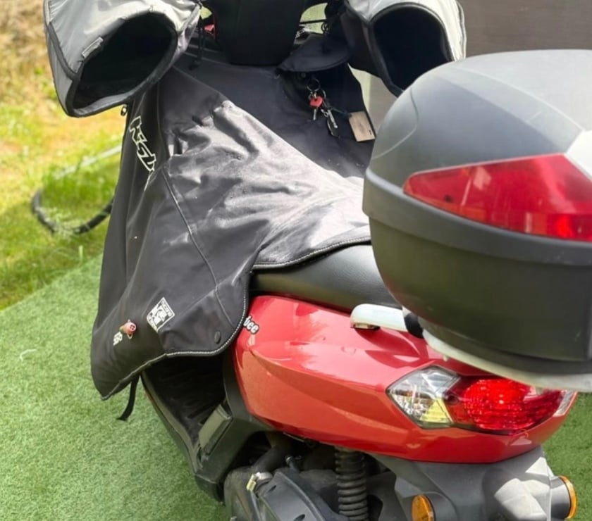 Scooter occasion Seine-et-Marne Ozoir la Ferriere - 77330 - Photos Vivastreet Peugeot Kisbee 50cc 2018 - 22 073 km - Très bon état