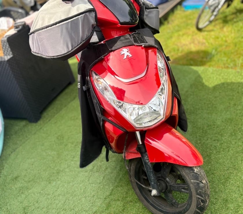 Scooter occasion Seine-et-Marne Ozoir la Ferriere - 77330 - Photos Vivastreet Peugeot Kisbee 50cc 2018 - 22 073 km - Très bon état