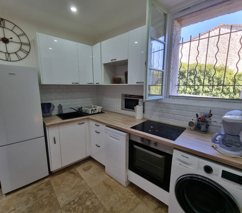 location saisonniere Var Lorgues - 83510 - Photos Vivastreet Provence : maison en hameau chaloureux avec clim