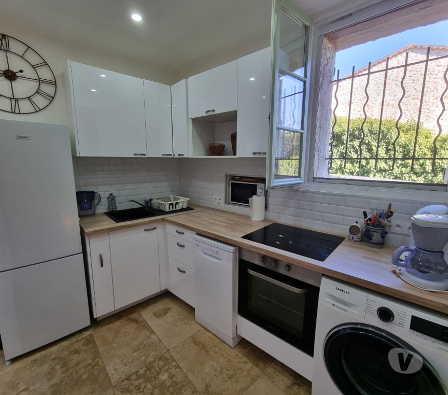 location saisonniere Var Lorgues - 83510 - Photos Vivastreet Provence : maison en hameau chaloureux avec clim