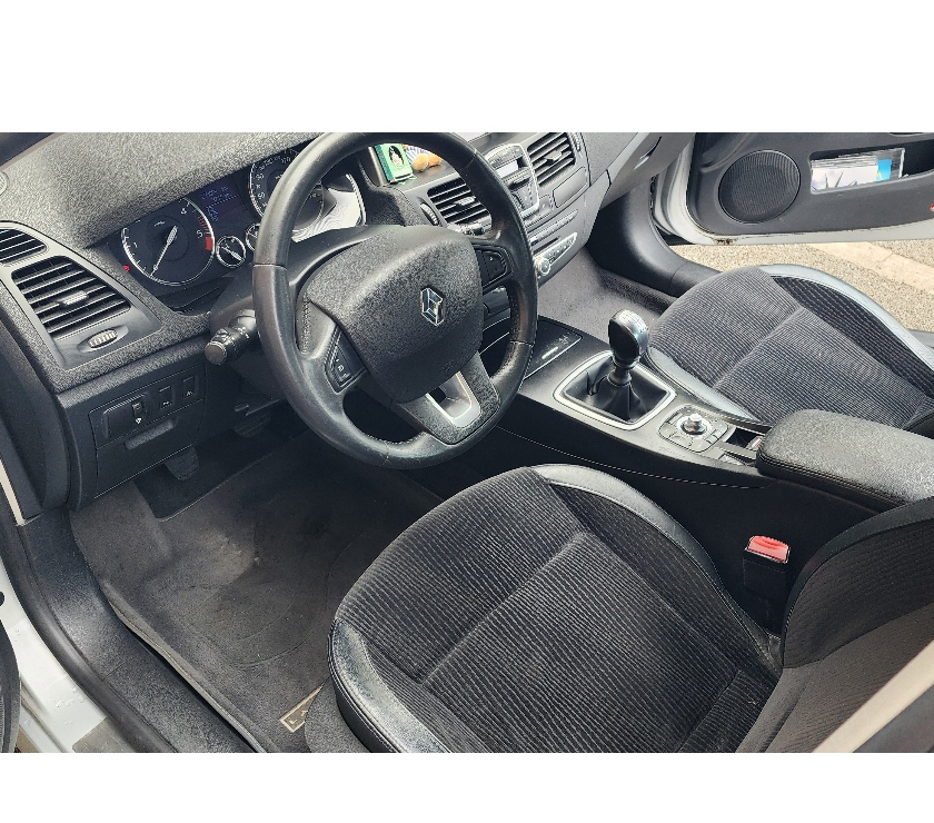 Voiture d'occasion Nord Hautmont - 59330 - Photos Vivastreet A vendre Renault Laguna 3 2,0 dci 16 v 150 cv