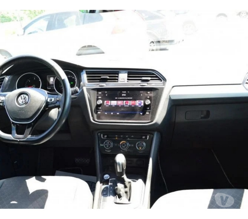 Voiture d'occasion Ille-et-Vilaine Domalain - 35680 - Photos Vivastreet Volkswagen Tiguan 2.0 TDI 150CH CONFORTLINE DSG7 EURO6D-T
