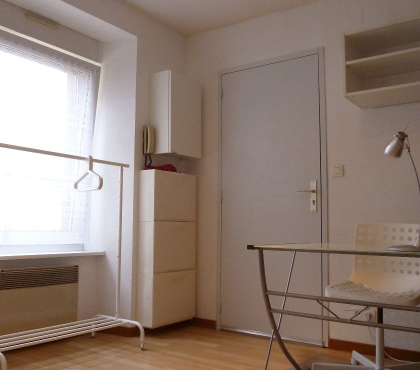 Appartement meublé Territoire de Belfort Belfort - 90000 - Photos Vivastreet STUDIO MEUBLE SECTEUR GARE