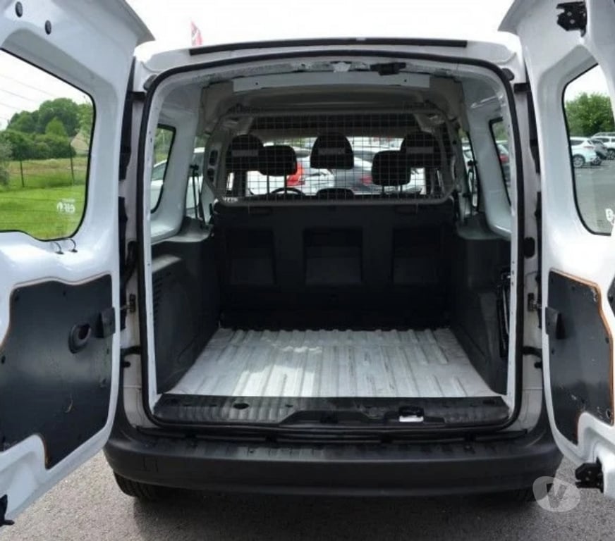 Voiture d'occasion Ille-et-Vilaine Domalain - 35680 - Photos Vivastreet Renault Kangoo II EXPRESS MAXI 1.5 DCI 90CH CABINE