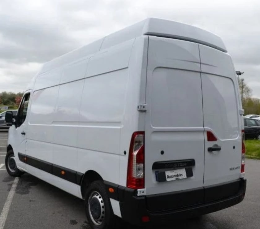 Véhicules commerciaux & utilitaires d'occasion Ille-et-Vilaine Domalain - 35680 - Photos Vivastreet Renault Master III FG F3500 L3H3 2.3 BLUE DCI 135CH CONFORT