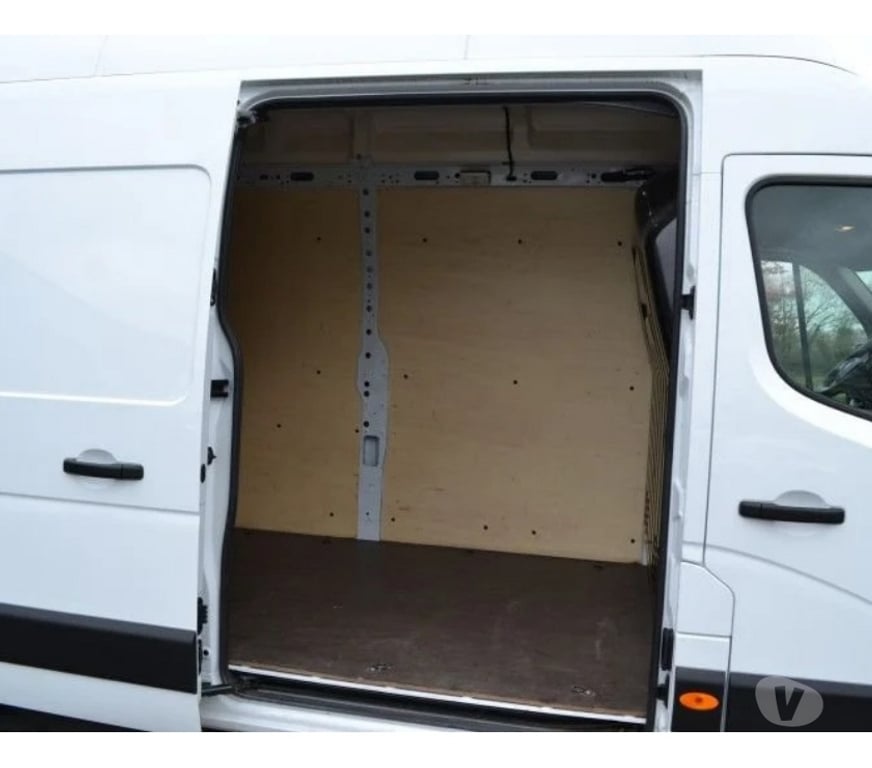 Véhicules commerciaux & utilitaires d'occasion Ille-et-Vilaine Domalain - 35680 - Photos Vivastreet Renault Master III FG F3500 L3H3 2.3 BLUE DCI 135CH CONFORT