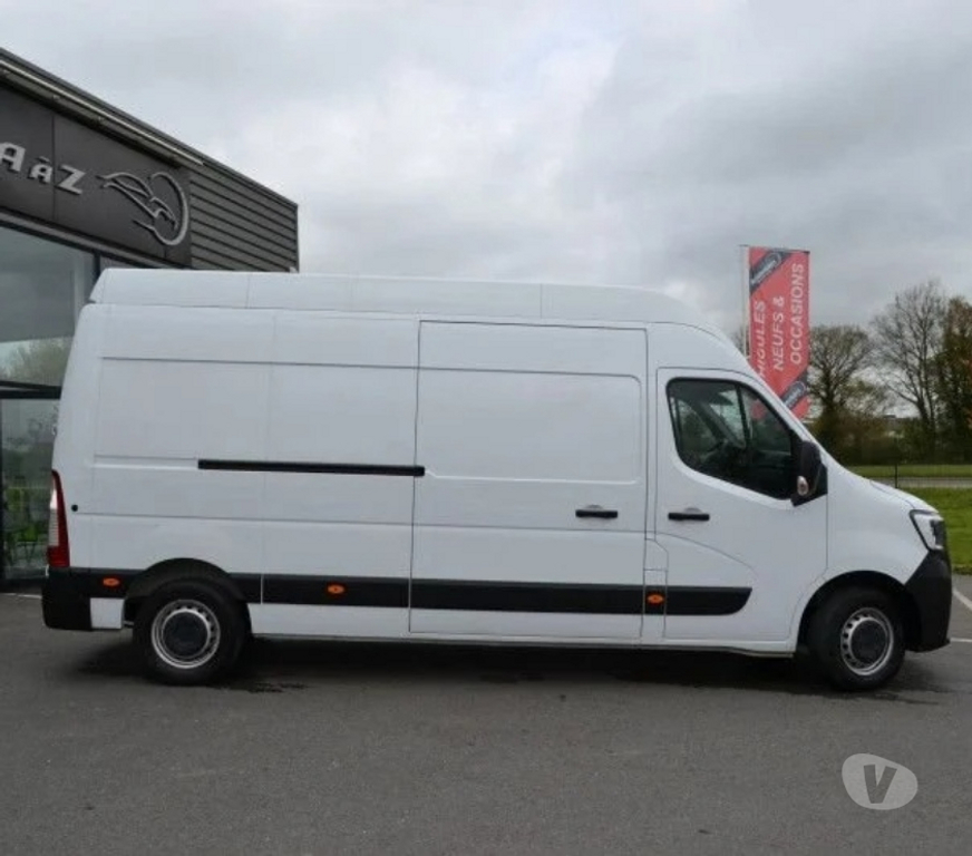 Véhicules commerciaux & utilitaires d'occasion Ille-et-Vilaine Domalain - 35680 - Photos Vivastreet Renault Master III FG F3500 L3H3 2.3 BLUE DCI 135CH CONFORT